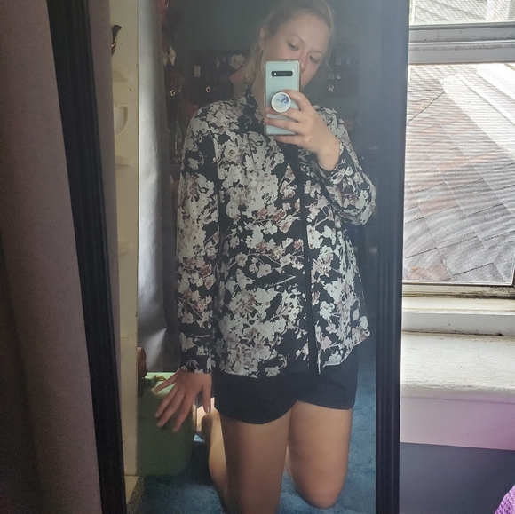 Long sleeve blouse - Picture 1 of 7